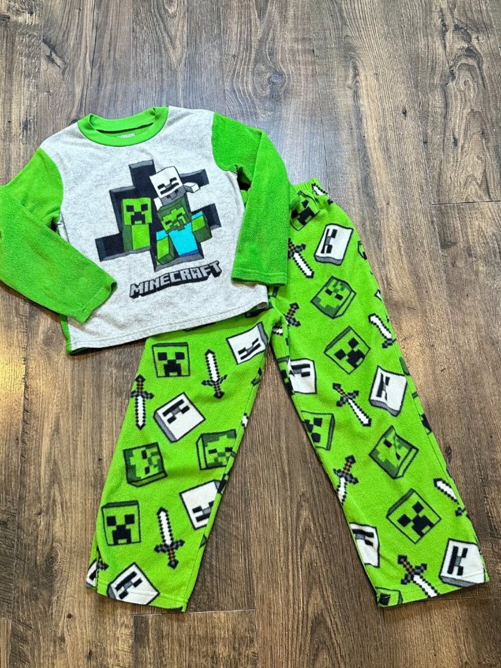GUC Kid's Minecraft Green Gray Creeper Zombie Fleece Long Sleeve Pajamas 10
